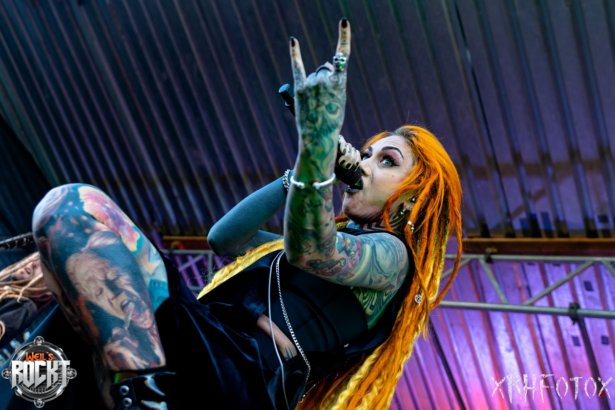 Fotos: Infected Rain + Everybody´s Darling im Airport Obertraubling Fotos: Infected Rain + Everybody´s Darling im Airport Obertraubling