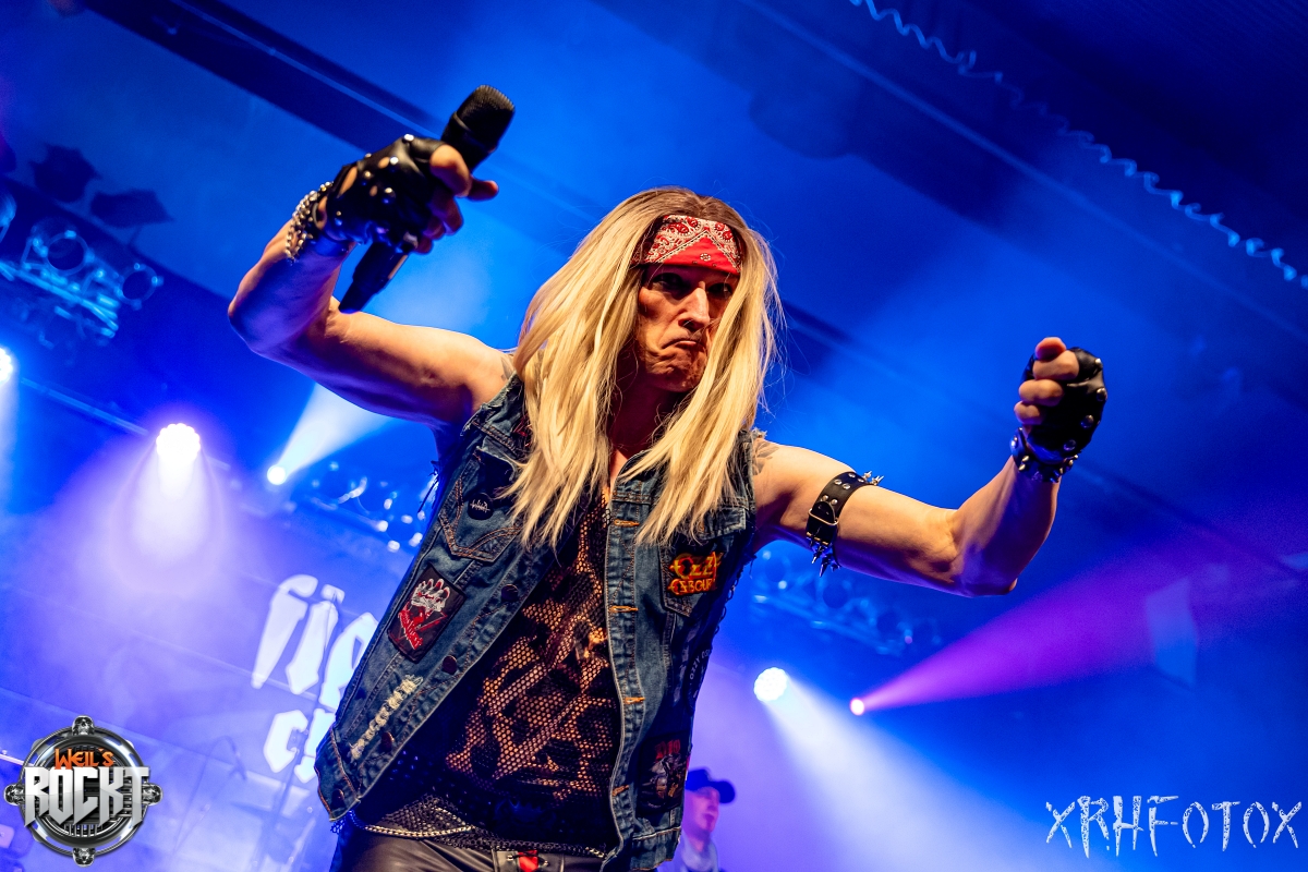 Fotos: Hotwire + Fight Club im VAZ Burglengenfeld Fotos: Hotwire + Fight Club im VAZ Burglengenfeld