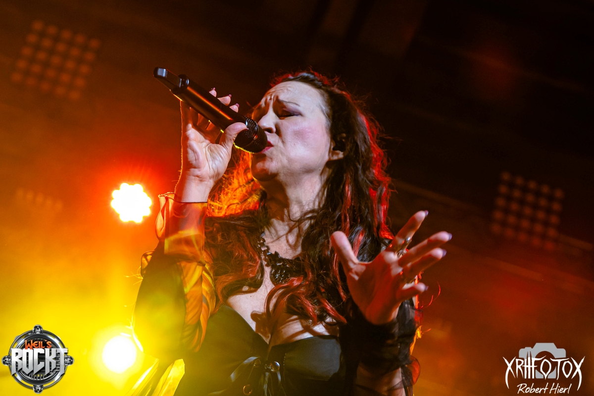 Fotos: Edenbridge, Miracle Flair & Flowerleaf im Airport