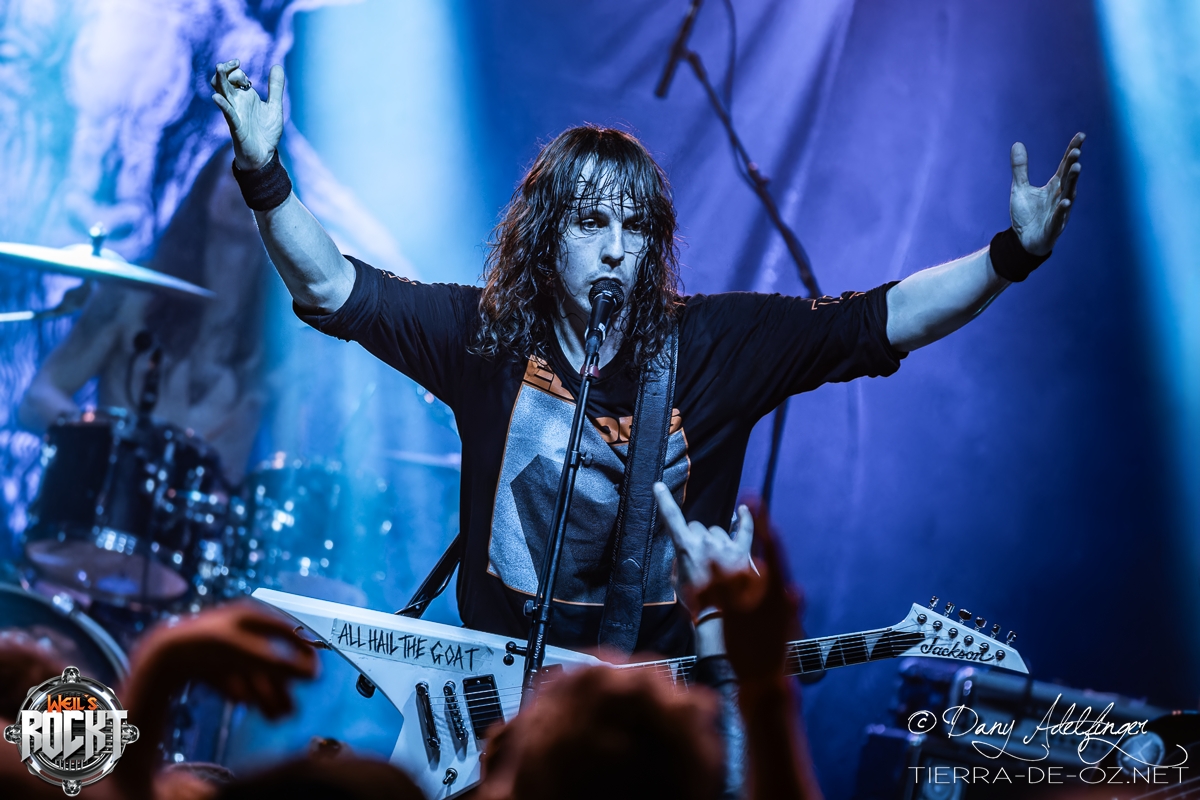 Fotos: Hellripper, Schizophrenia und Sarcator im Münchner Backstage